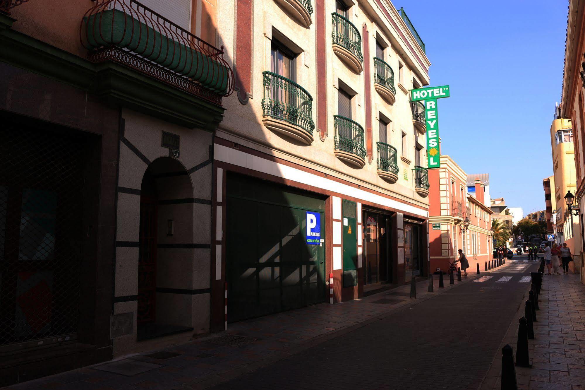 Hotel Reyesol Fuengirola Extérieur photo